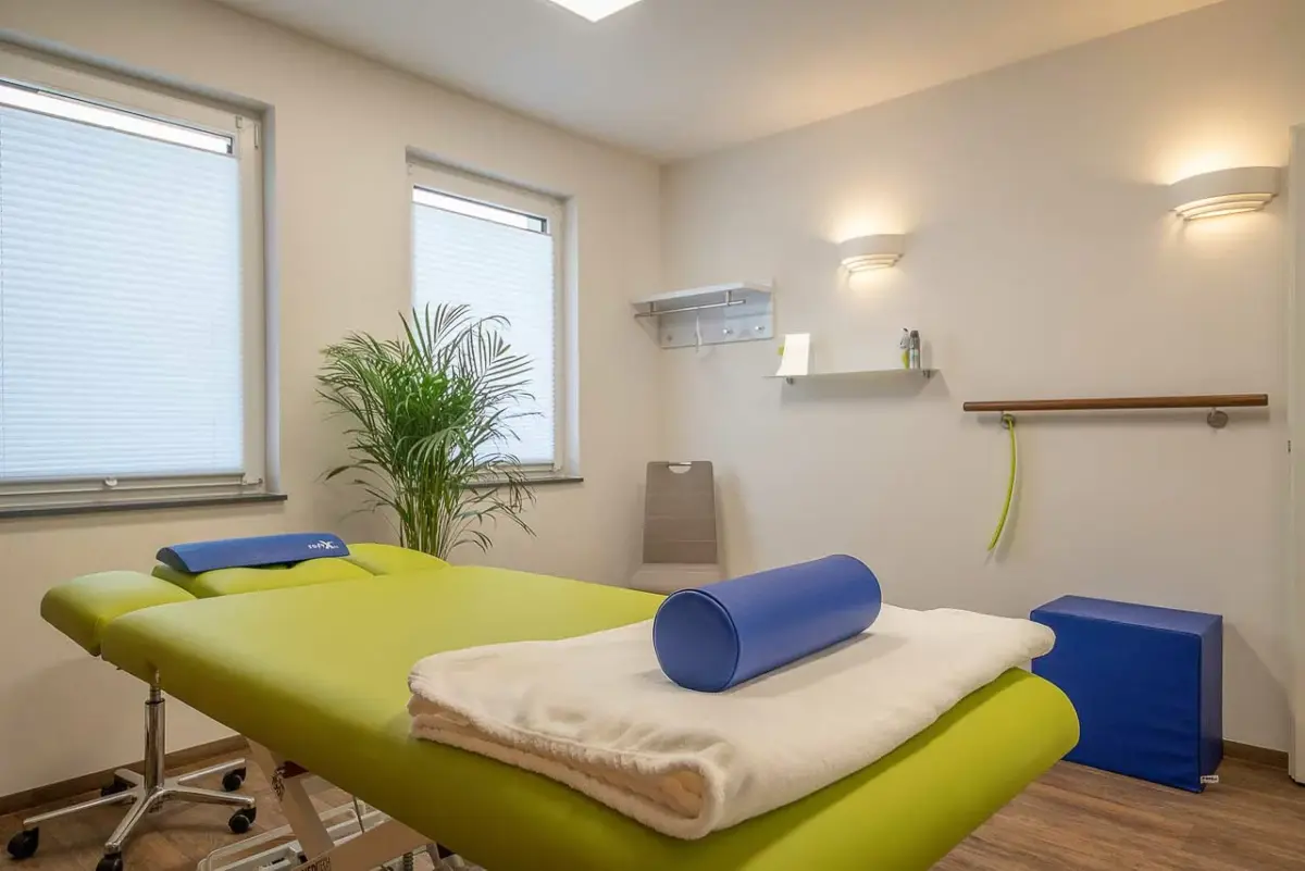 Behandlungsliege Physiotherapie Zwenkau